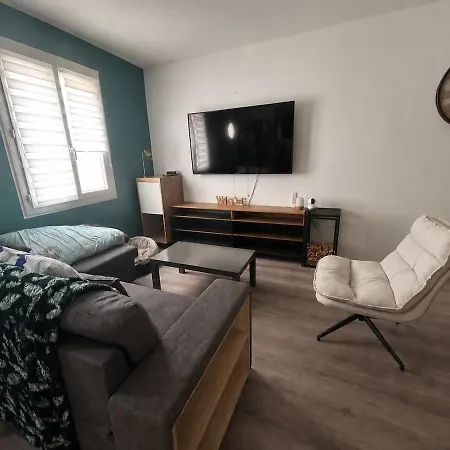 Charmante Maison A St Hilaire *