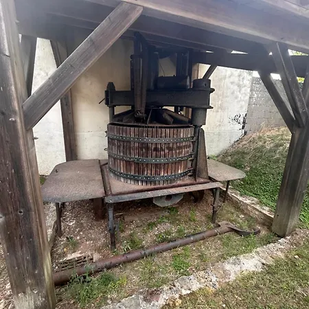 Charmante Maison A St Hilaire Semesterbostad